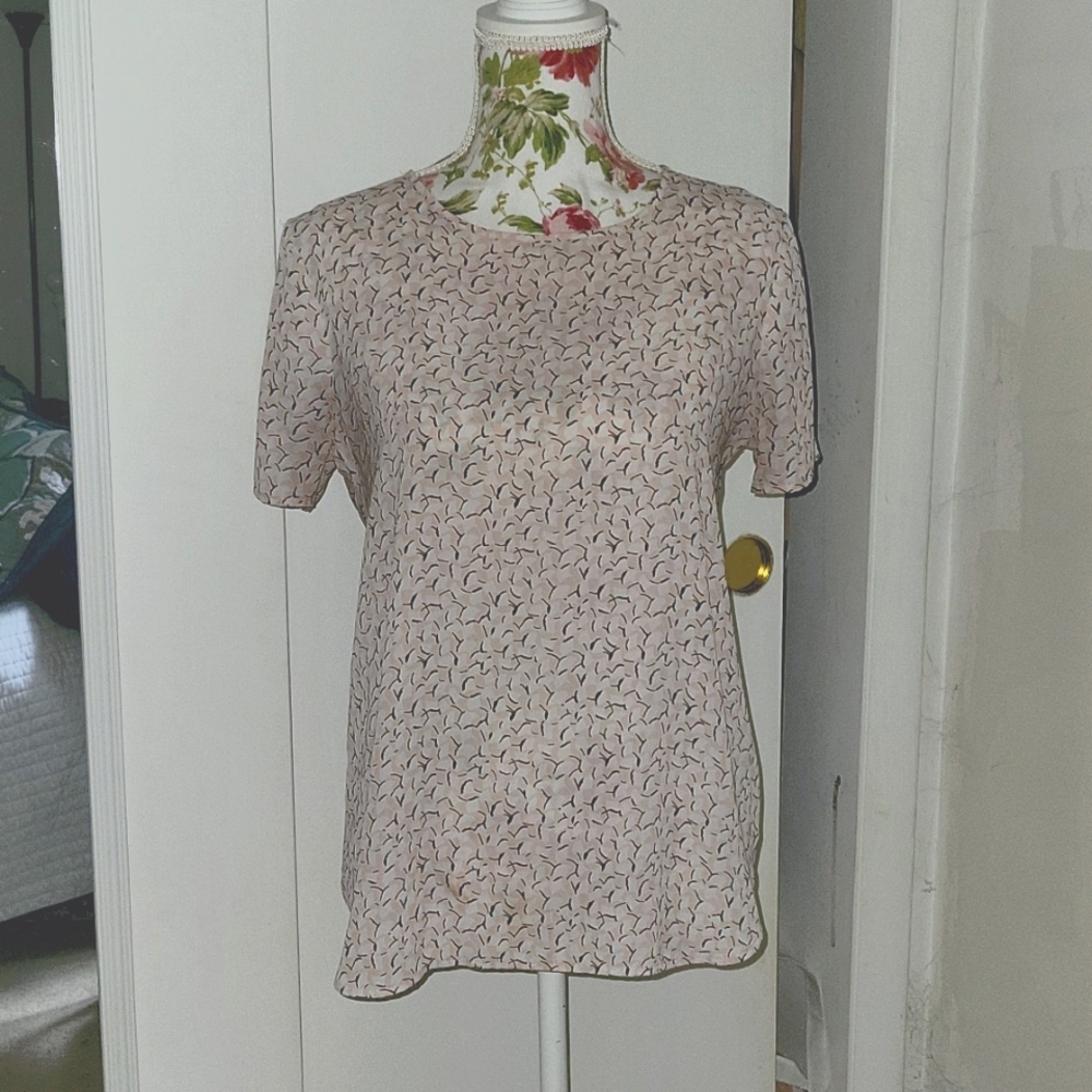 Cute Ann Taylor Factory Top